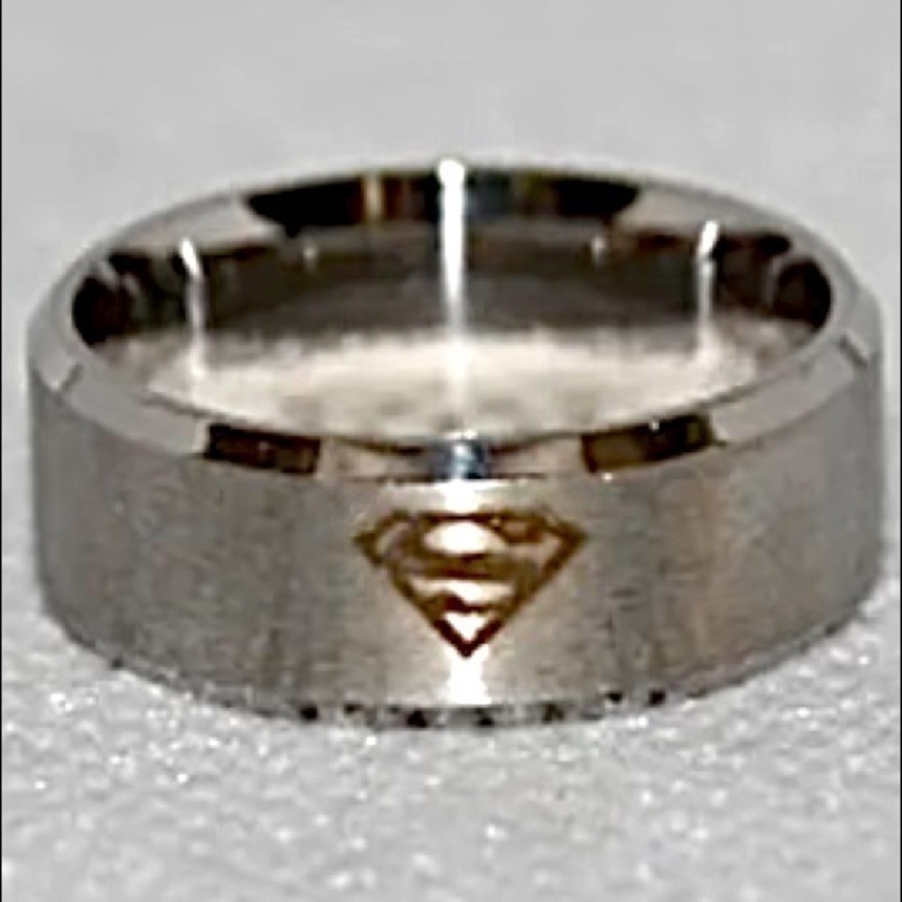 Superman Logo Titanium Lifetime  Ring Silver sz 5 gold logo